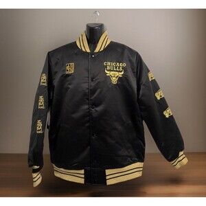 Mitchell & Ness Men Chicago Bulls MVP heavyweight satin jacket black & gold Sz L